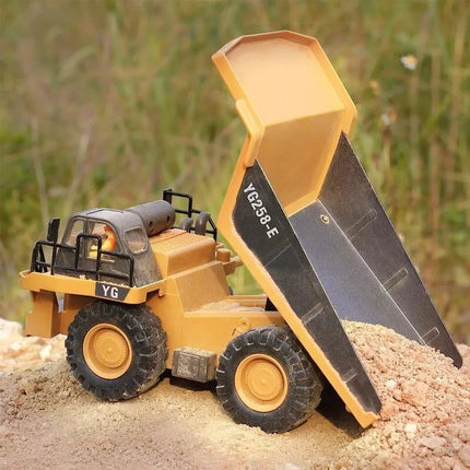 Yi Gong Toys 1:24 9CH 2.4G RC Construction Dump Truck Toy with Lights & Sounds